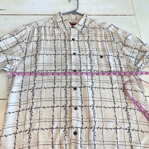 6A By Axis Silk Short Sleeve Button Up Shirt Size M Beige Check Pattern Preppy - Picture 5 of 9